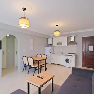 Aparthotel Gold Lion 