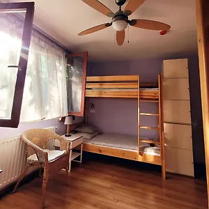https://shantee-house.inbudapesthotels.com